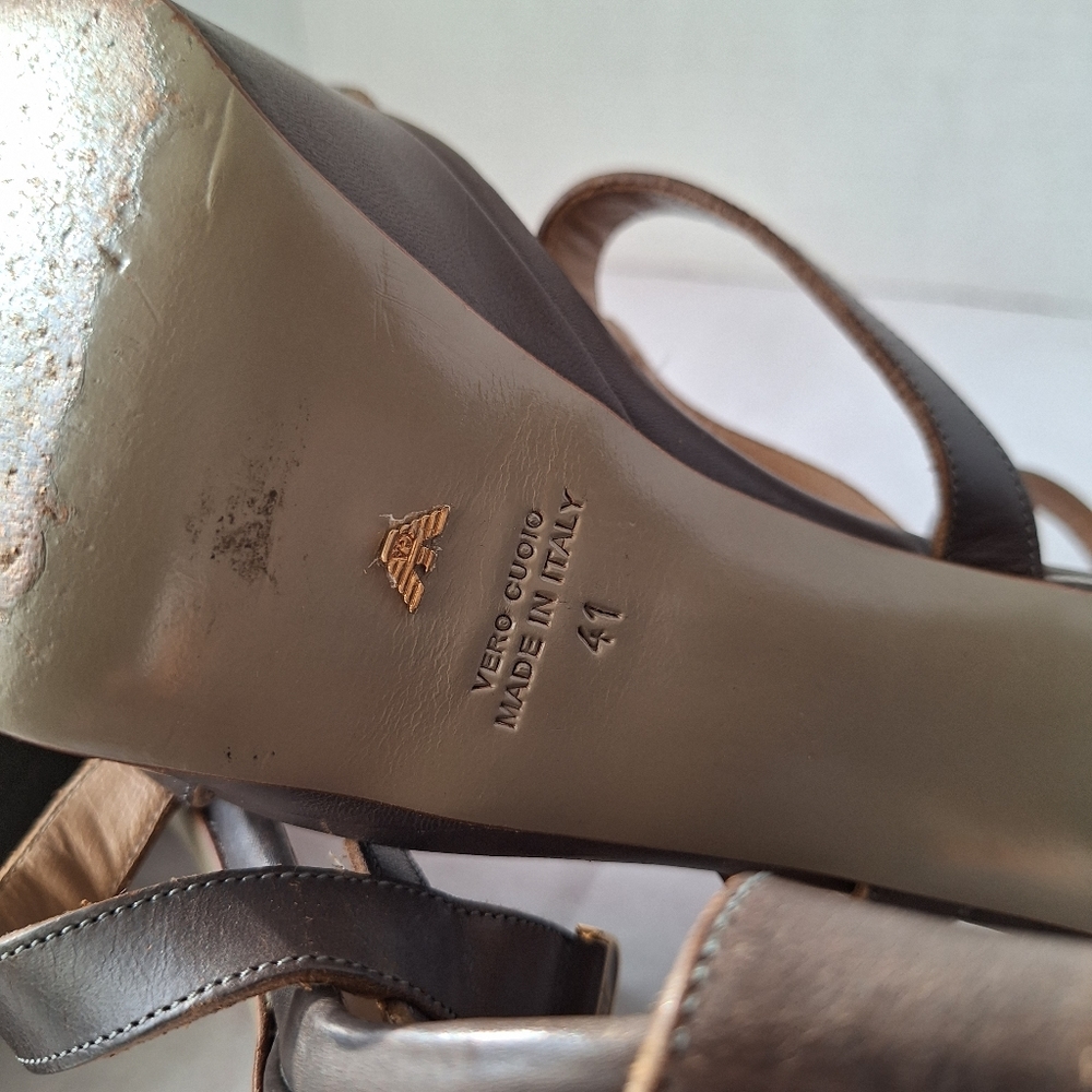 EMPORIO ARMANI LEATHER PLATFORM SANDAL SZ 11/ EU41 - Picture 10 of 13